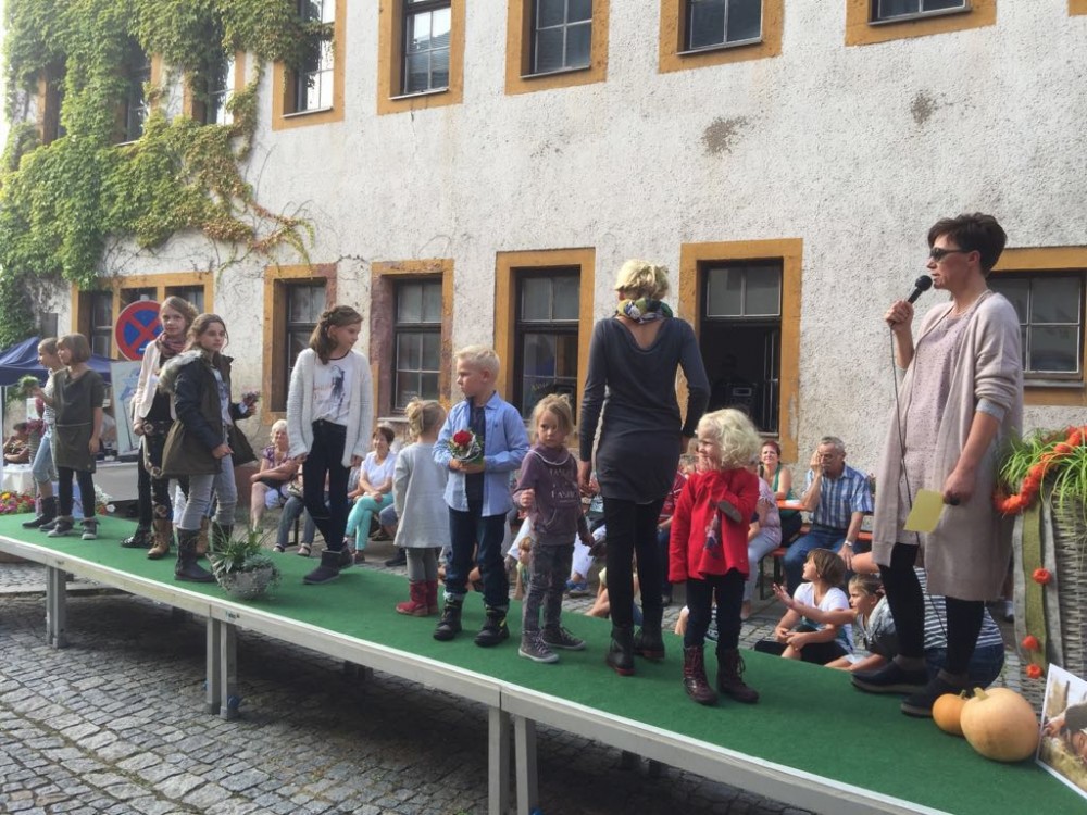 Kleine und große Topmodels bei der Modenschau zum Händlerherbst in Rochlitz.